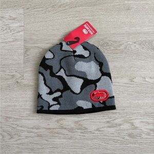 Ecko Unlimited Camo Beanie - Gray and Black with Red Logo